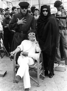 Lina Wertmüller with stars Giancarlo Giannini and Mariangela Melato on the set of THE SEDUCTION OF MIMI.